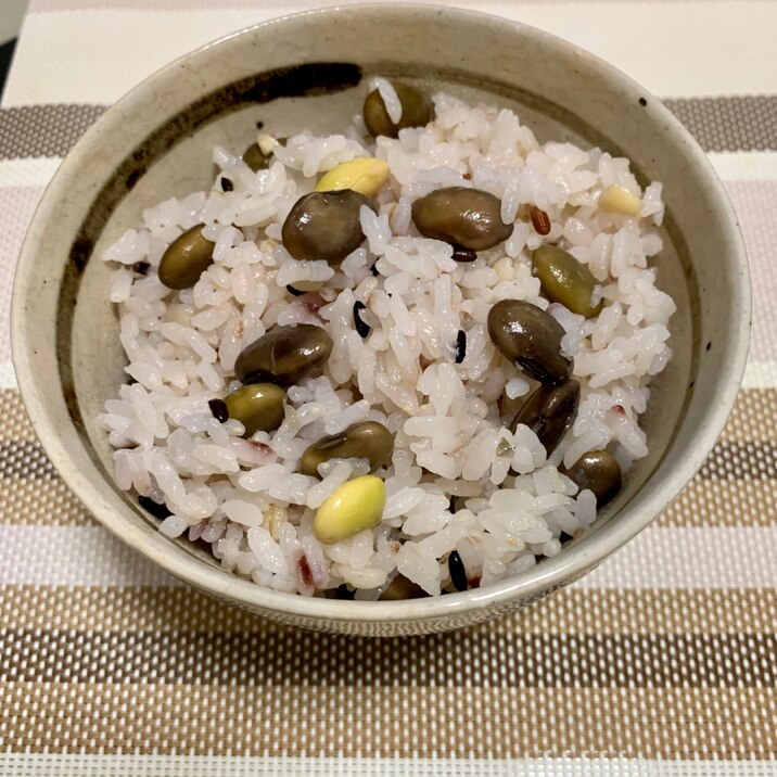 雑穀米の黒枝豆ご飯